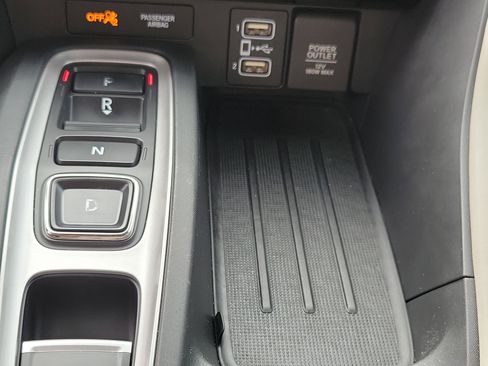 Used 2019 Honda Insight Touring image 28