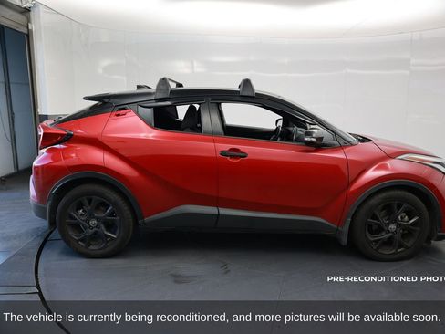 Used 2022 Toyota C-HR Nightshade image 7
