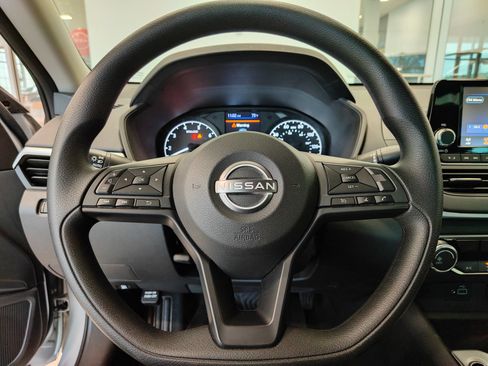 Used 2023 Nissan Altima 2.5 S FWD image 20