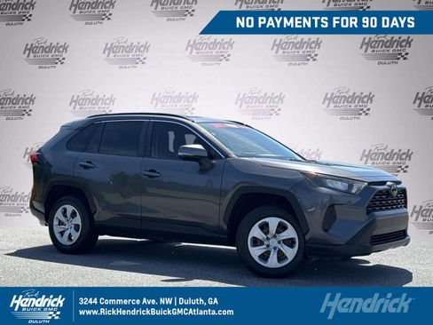 Used 2019 Toyota RAV4 LE FWD image 1