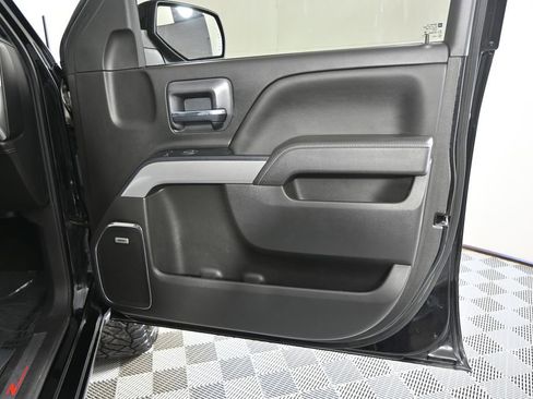 Used 2018 Chevrolet Silverado 1500 LTZ Z71 w/ LTZ Plus Package image 13