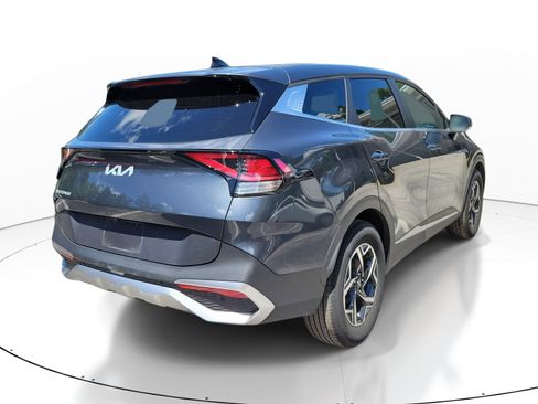 Used 2025 Kia Sportage LX FWD image 5