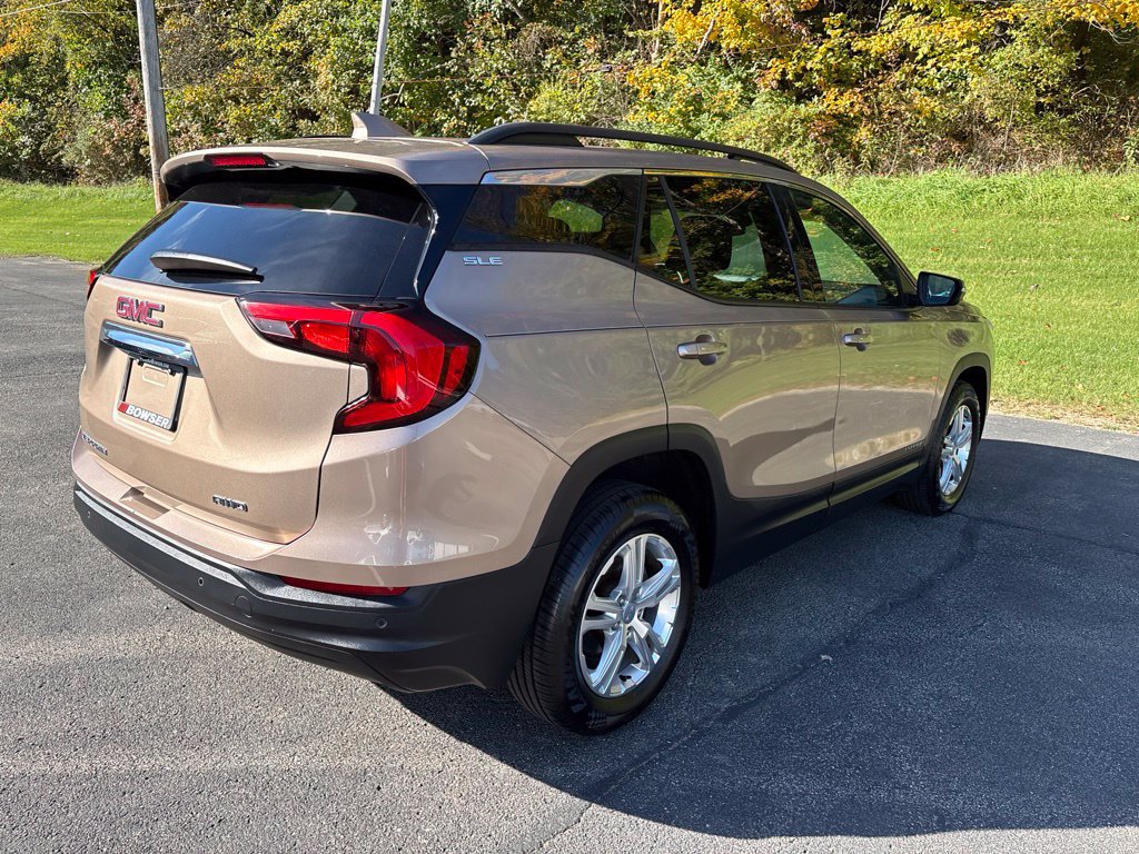 Used 2018 GMC Terrain SLE w/ Driver Convenience Package AWD/4WD image 5