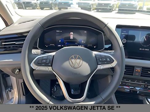 Used 2025 Volkswagen Jetta SE w/ Sunroof Package image 14