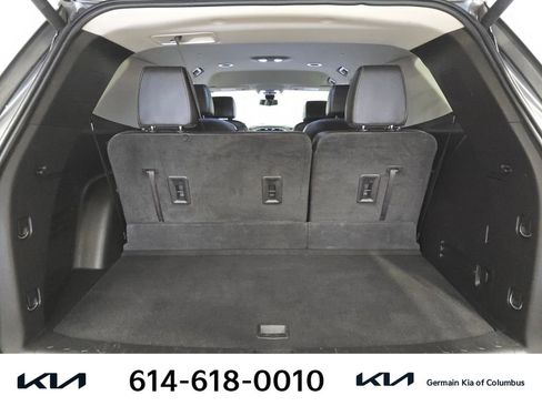 Used 2020 Chevrolet Traverse LT w/ LT Premium Package AWD/4WD image 21