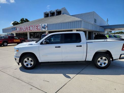 Used 2023 RAM 1500 Big Horn AWD/4WD image 2
