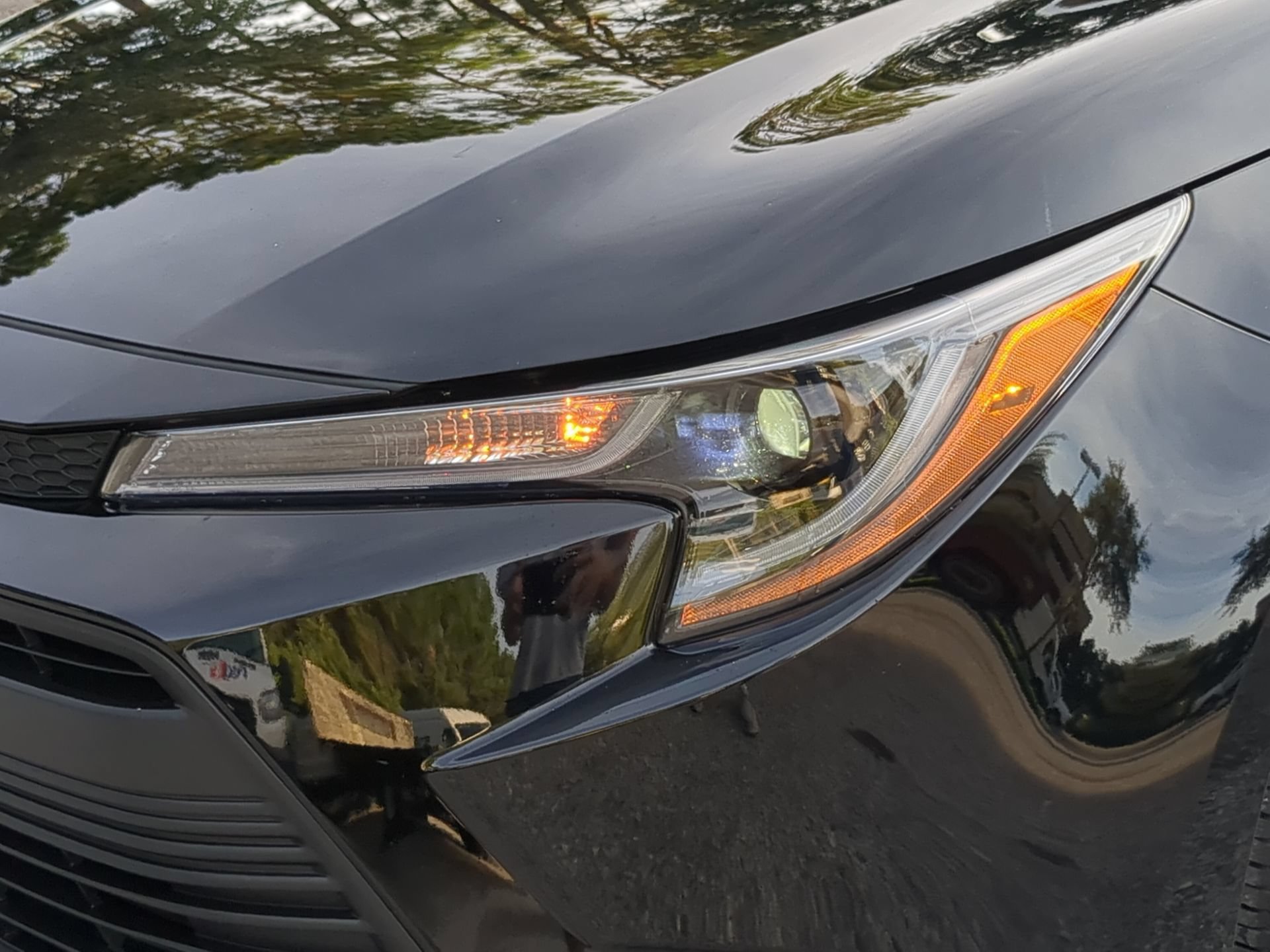 Used 2024 Toyota Corolla LE FWD image 44