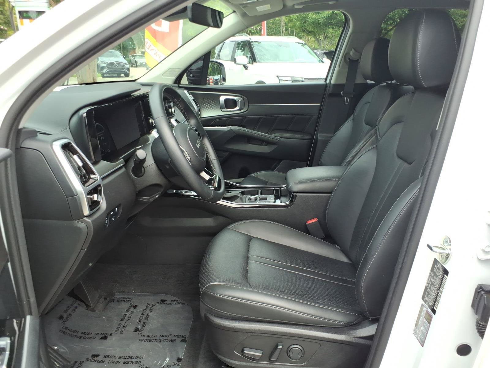 Used 2023 Kia Sorento SX AWD/4WD image 12
