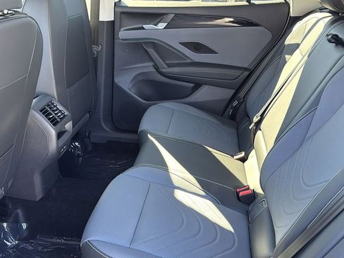 New 2026 Volkswagen Tiguan SE image 12