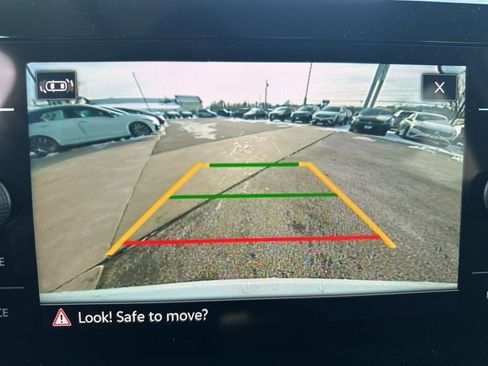 New 2026 Volkswagen Taos SE image 18