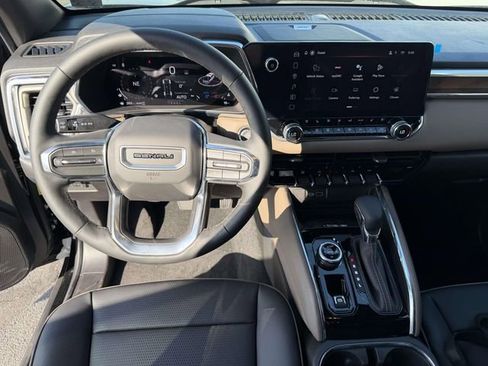 New 2026 GMC Canyon Denali AWD/4WD image 9