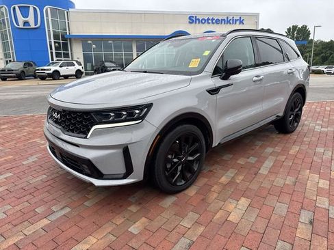 Used 2022 Kia Sorento SX FWD image 4