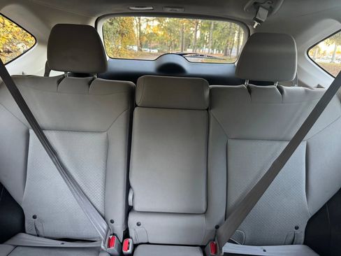 Used 2015 Honda CR-V LX image 18