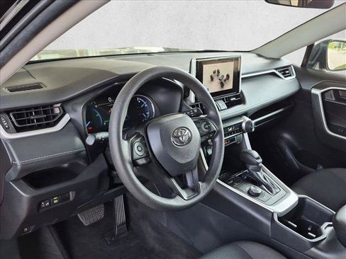 Certified 2025 Toyota RAV4 LE AWD/4WD image 10