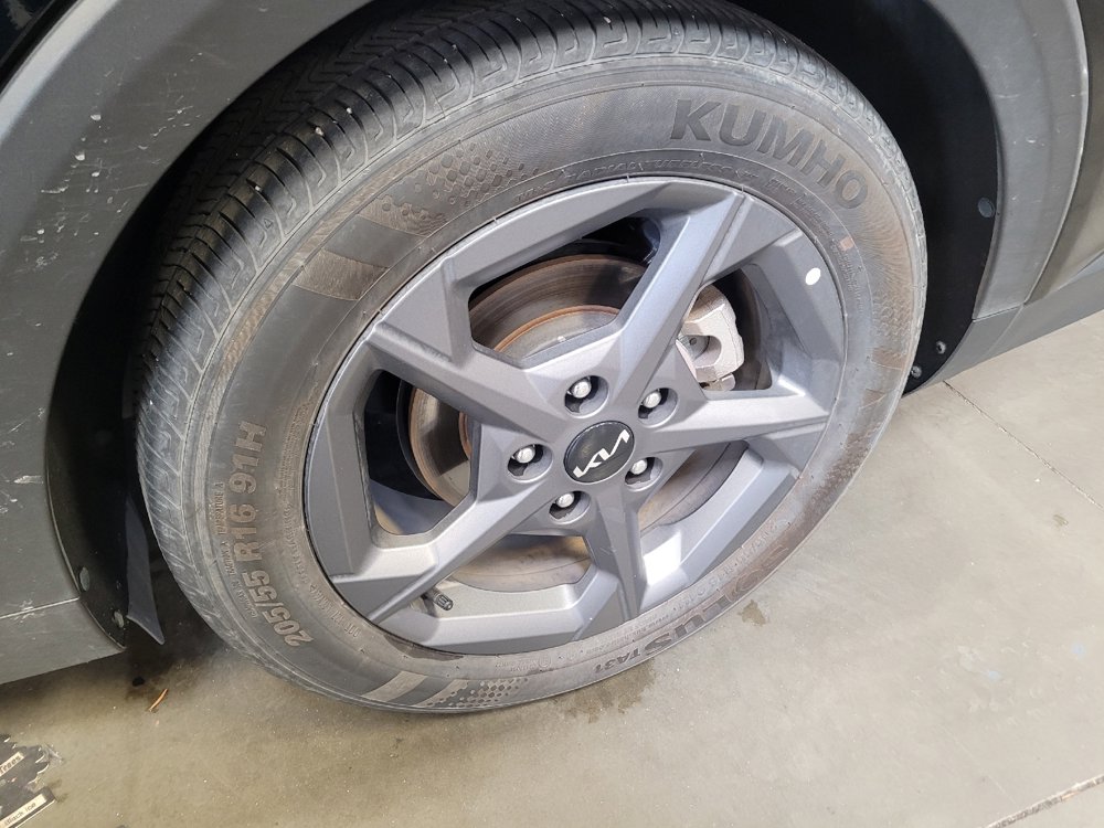 Used 2025 Kia K4 FWD image 31