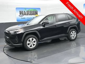 Used 2023 Toyota RAV4 LE FWD video 1