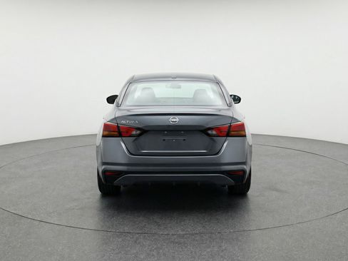 Used 2025 Nissan Altima 2.5 SV FWD image 7
