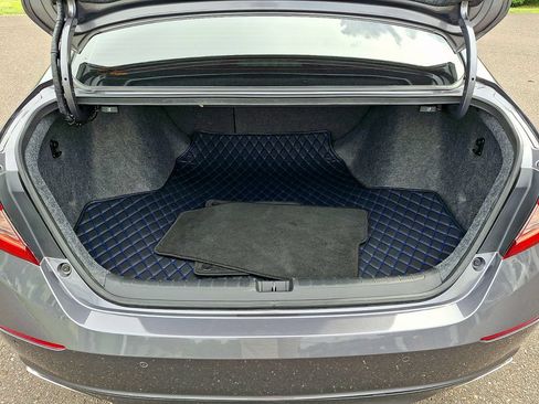 Used 2020 Honda Accord Touring image 30