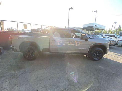 Used 2024 GMC Sierra 2500 AT4 w/ AT4 Premium Plus Package AWD/4WD image 7
