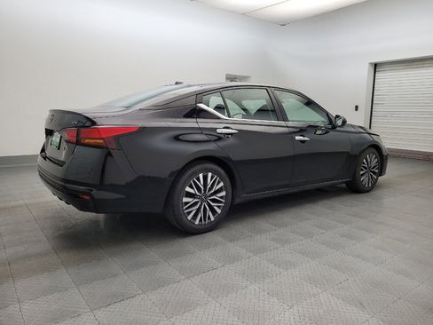 Used 2023 Nissan Altima 2.5 SV image 10