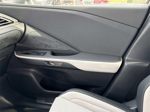 New 2026 Lexus TX 500h AWD image 21