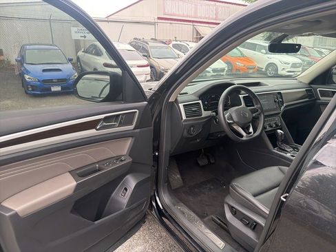 Used 2023 Volkswagen Atlas SE FWD image 18