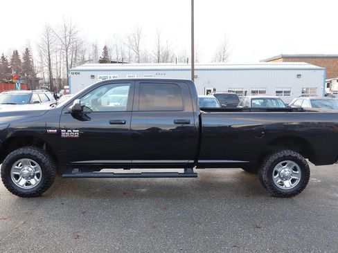 Used 2018 RAM 3500 Tradesman w/ Chrome Appearance Group image 2