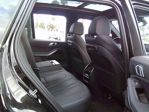 Used 2019 BMW X5 xDrive40i w/ Premium Package 2 AWD/4WD image 19
