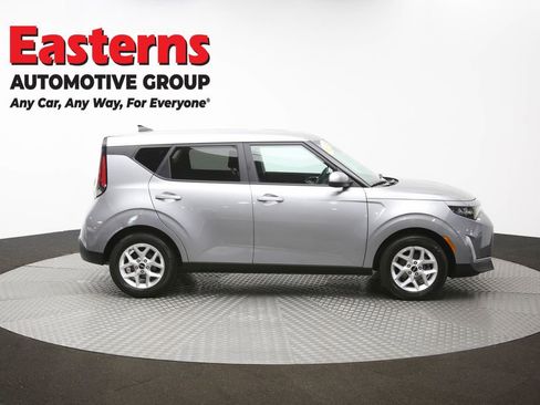 Used 2025 Kia Soul LX w/ LX Technology Package image 44