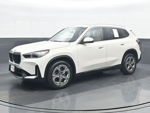 Used 2023 BMW X1 xDrive28i w/ Convenience Package AWD/4WD image 2