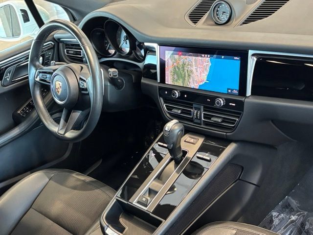 Used 2022 Porsche Macan S AWD/4WD image 38