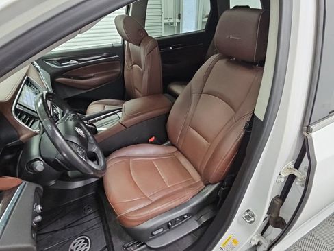 Used 2020 Buick Enclave Avenir w/ Avenir Technology Package FWD image 30
