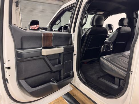 Used 2017 Ford F350 Platinum image 15