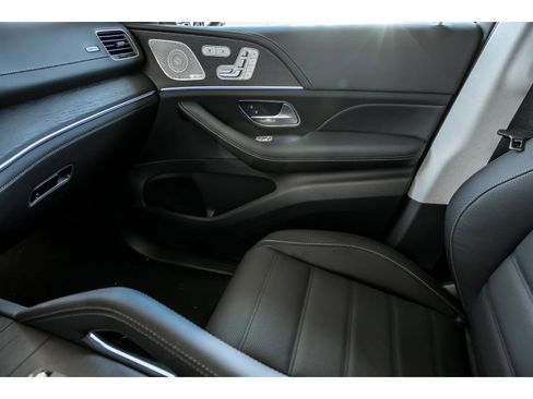 New 2026 Mercedes-Benz GLS 450 4MATIC image 18
