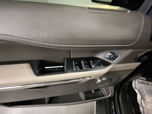Used 2021 Ford Expedition XLT image 24