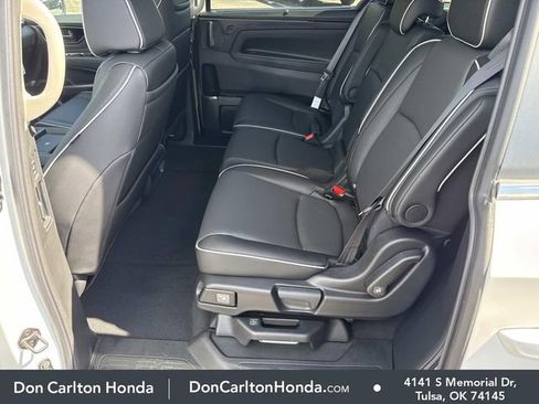 New 2026 Honda Odyssey Touring image 18