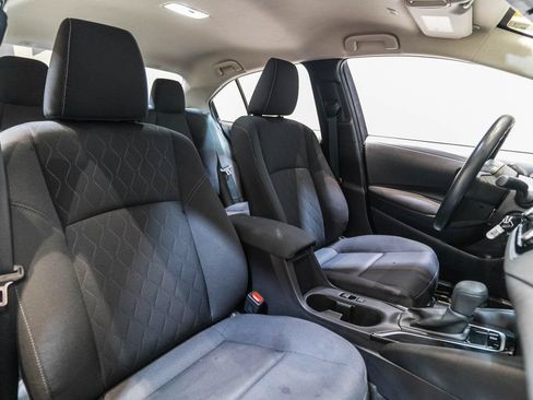 Used 2025 Toyota Corolla LE FWD image 15