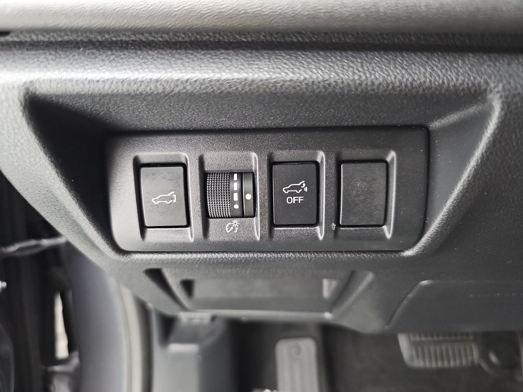 Used 2020 Subaru Outback Touring AWD/4WD image 40