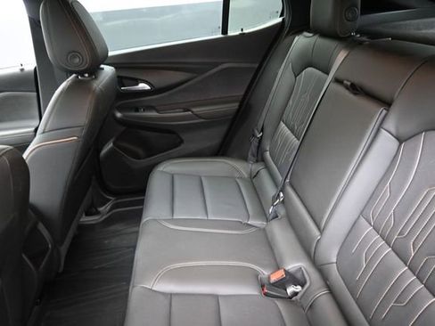 Used 2025 Buick Envista Avenir FWD image 22