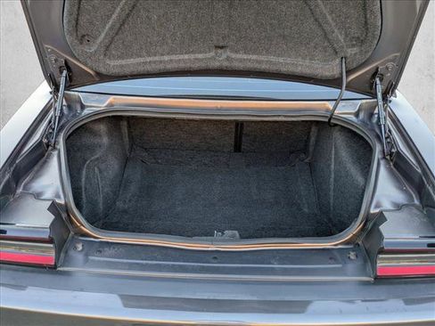 Used 2016 Dodge Challenger R/T Scat Pack w/ Leather Interior Group image 6