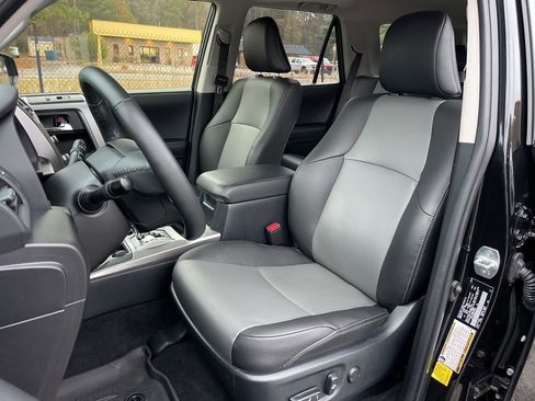 Used 2024 Toyota 4Runner SR5 Premium image 19