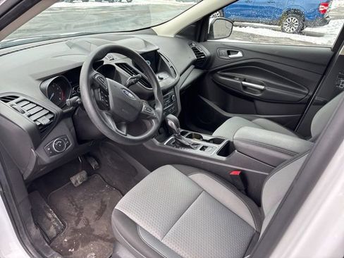 Used 2019 Ford Escape SE image 21