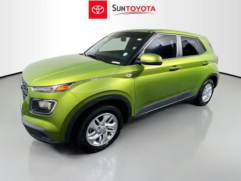 Used 2021 Hyundai Venue SE FWD image 9