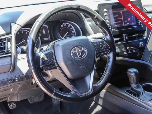 Used 2021 Toyota Camry SE FWD image 15