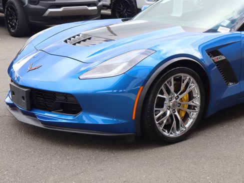 Used 2015 Chevrolet Corvette Z06 w/ Battery Protection Package RWD image 6