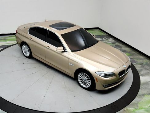 Used 2011 BMW 535i xDrive Sedan image 34