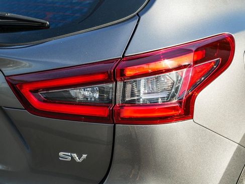 Used 2020 Nissan Rogue Sport SV w/ Technology Package FWD image 7