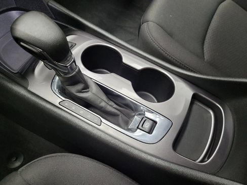 Used 2023 Chevrolet Malibu LS FWD image 26