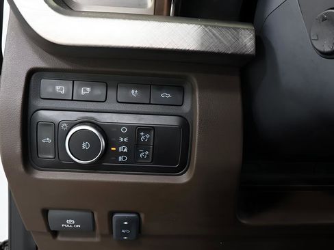 Used 2024 Ford F250 King Ranch w/ Chrome Package image 19