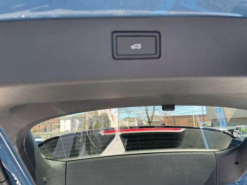 New 2026 Volkswagen Tiguan SE R-Line image 11